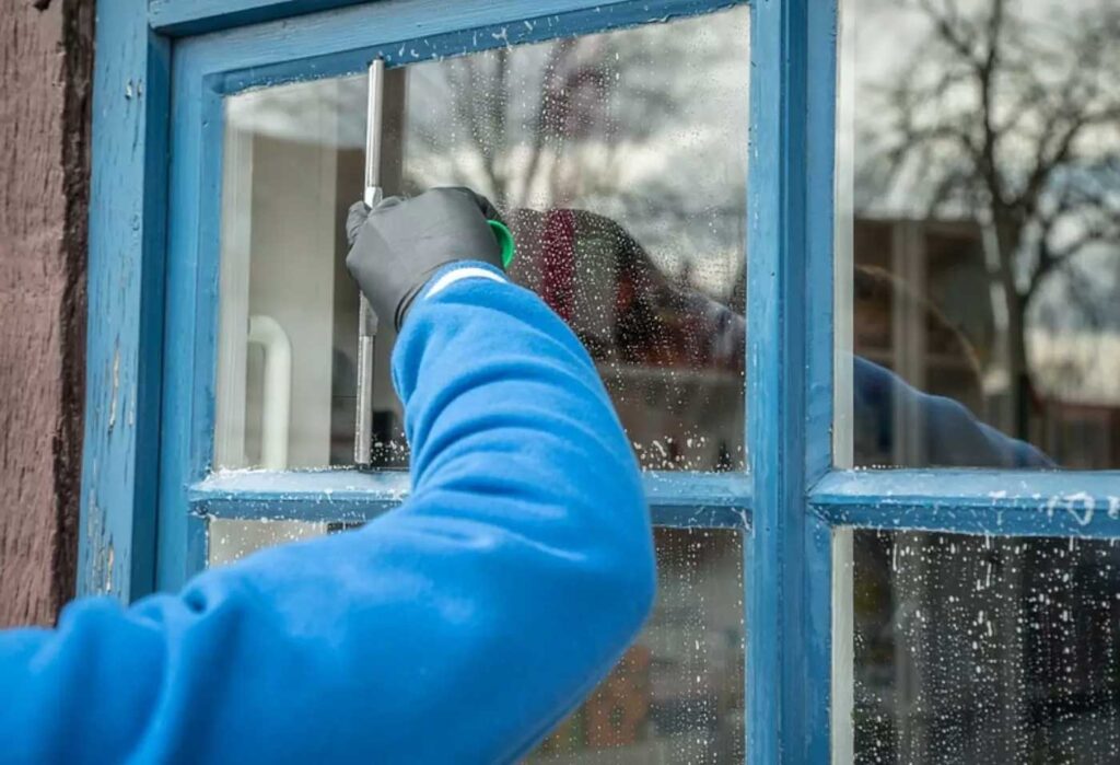 window cleaning services Manitoba
